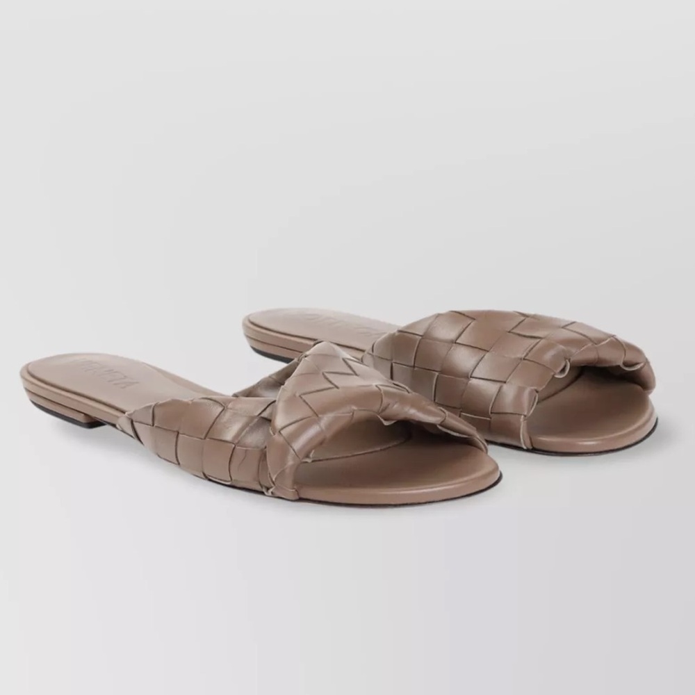 NIB Bottega Veneta Blink Flat Mule Size 38